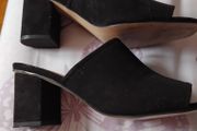 Ladies shoes
