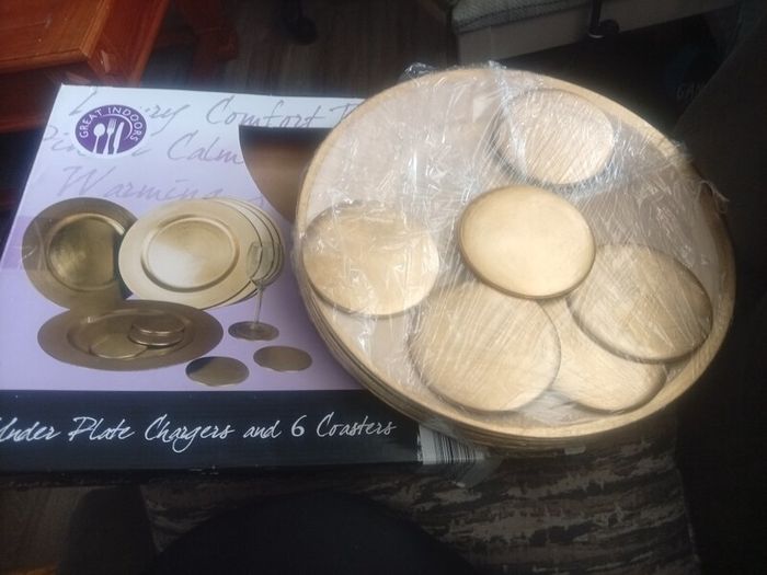Home decor plates and coasters