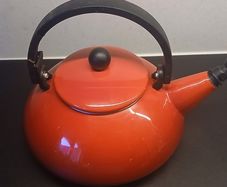 le creuset kettle