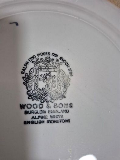 Decorative wall plates, Wood and Sons