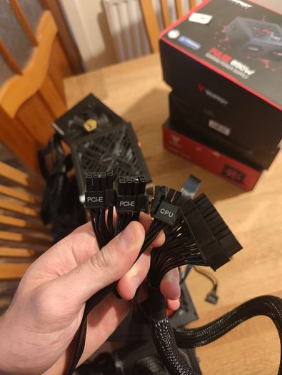 PCCOM SI Series 500W 80 Plus Power Supply PCIe connectors