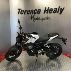 Motorcycle Honda CB125R 2025  like new