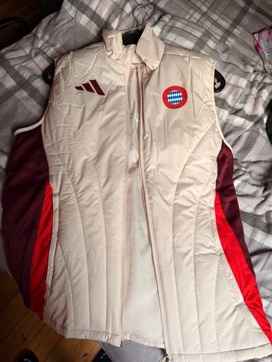Bayern Munich Top Medium Mens