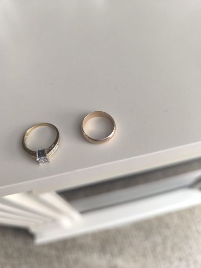 Engagement ring and wedding ring
