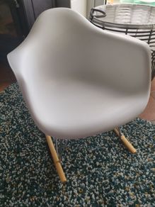 Replica eames kids chair