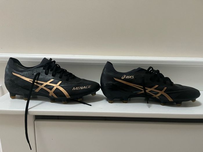 Asics Menace 5 Football Boots