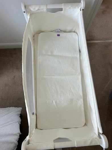 Snuz Pod next to me cot