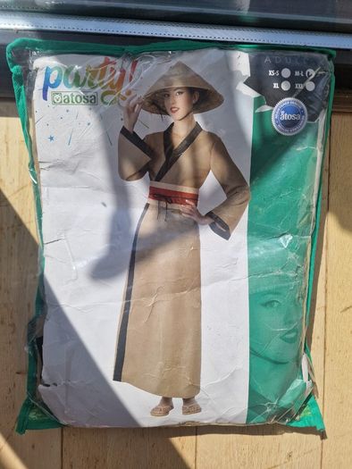 Brand New Adult Oriental Costume - Size M/L (Atosa)
