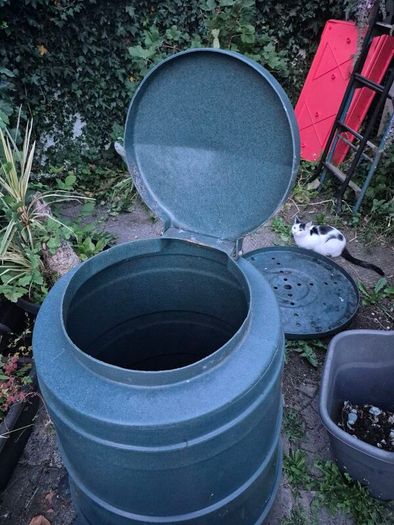 compost bin Free