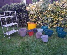 Metal trolley 4x hanging planters flexible tube pots
