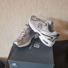 women's trainers