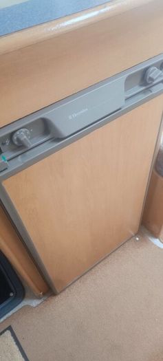 For Sale: Peugeot Elddis Expedition 100 Campervan