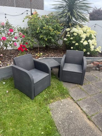 garden chairs