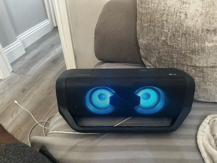 portable speaker