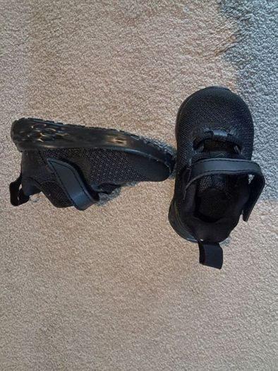 Nike Revolution 6