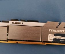 DDR4 16gb (2x8gb) 3000 mhz cl 15 Intel XMP 2.0