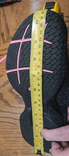 Babolat Trainers size 38.5 small fitting more like 36.5/37