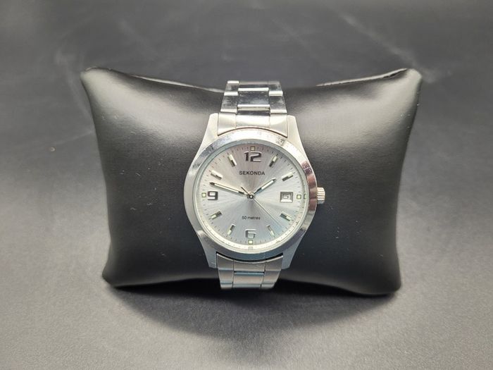 Vintage Style Ladies Watch SEKONDA Silver Dial