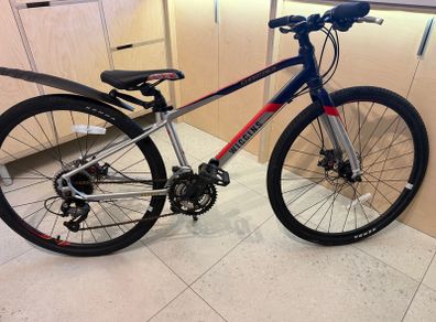 26" Wiggins lightweight bike