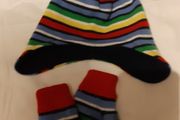 Winter hat and mitten set