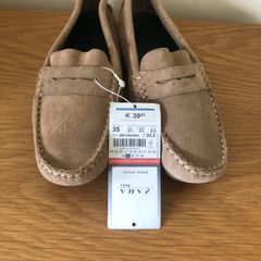 Zara new boy's shoes size 2.5 Euro 35