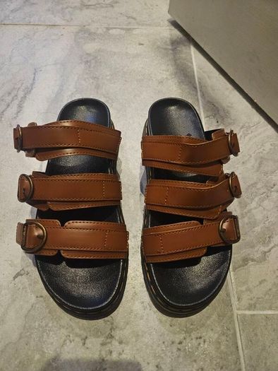 dr martins sandles