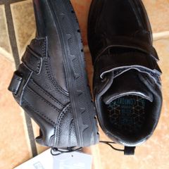 Brand new with tag junior 10