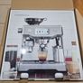 Sage The Oracle Touch Coffee Machine Image 2