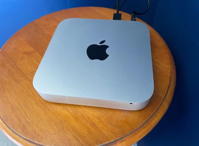 1TB Mac Mini with Wireless Keyboard and Mouse
