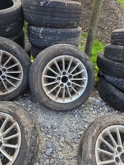 bmw 5 series 5 bolt alloy wheels 225 55 t16