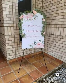 canvas stand