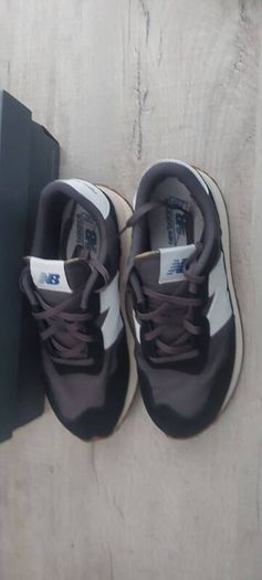 New balance trainers size 5