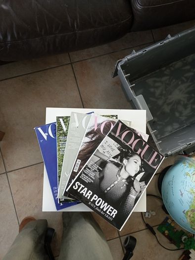 5 piece vogue magazine set
