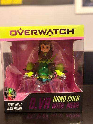 Overwatch D.Va Nano Cola With Meka Figure