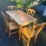 Table with 4 chairs Image 6