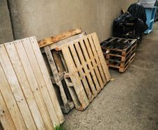 free pallets