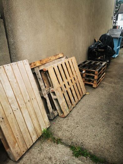 free pallets