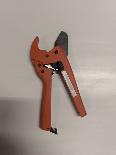 Qualpex/pipe cutter