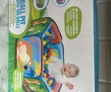 New baby play ball pit