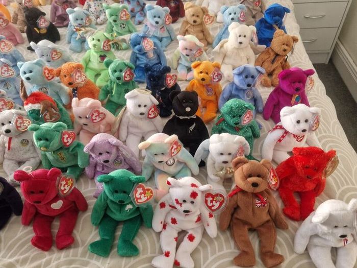 Ty Beanie Babies Bears x 84 Mint with Mint Tags