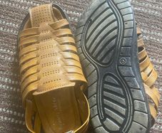 Sandal