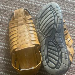 Sandal