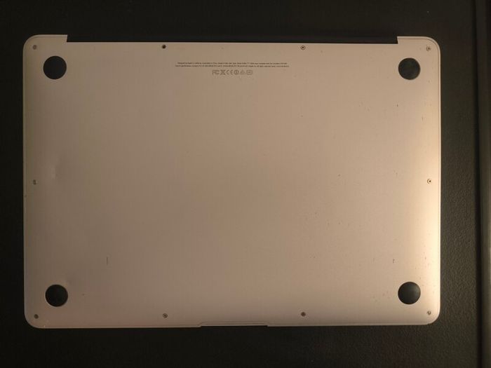 Macbook Air 13" A1466 For Parts/repair Only