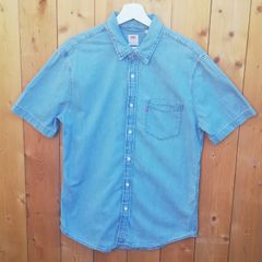 Levi mens jeans style short sleeve shirt light blue Medium size