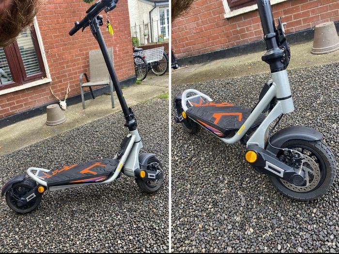KuKirin A1 electric scooter