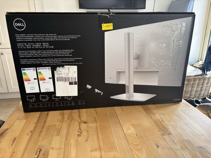Dell monitor - excellent condition with original box and cables
