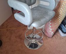 Swivel barstool chair