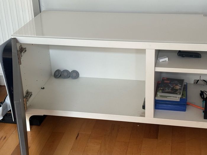 Cabinet / TV stand