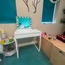 dressing table with mirror Image 2