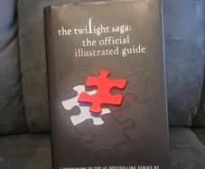 The Twilight Saga: The Official Illustrated Guide. First Edition (Hardcover)